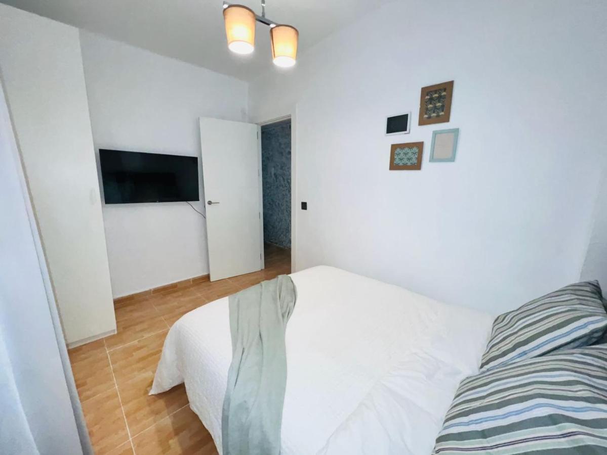 Holidays2Malaga 2 Bedroom Armengual De La Mota Close Shopping Center Buitenkant foto