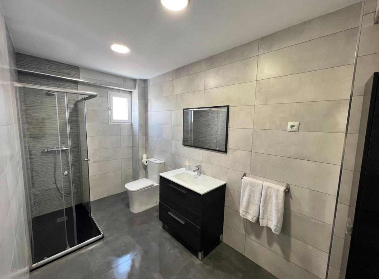 Holidays2Malaga 2 Bedroom Armengual De La Mota Close Shopping Center Buitenkant foto