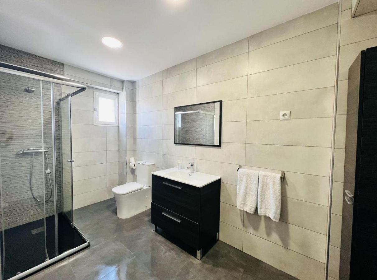 Holidays2Malaga 2 Bedroom Armengual De La Mota Close Shopping Center Buitenkant foto